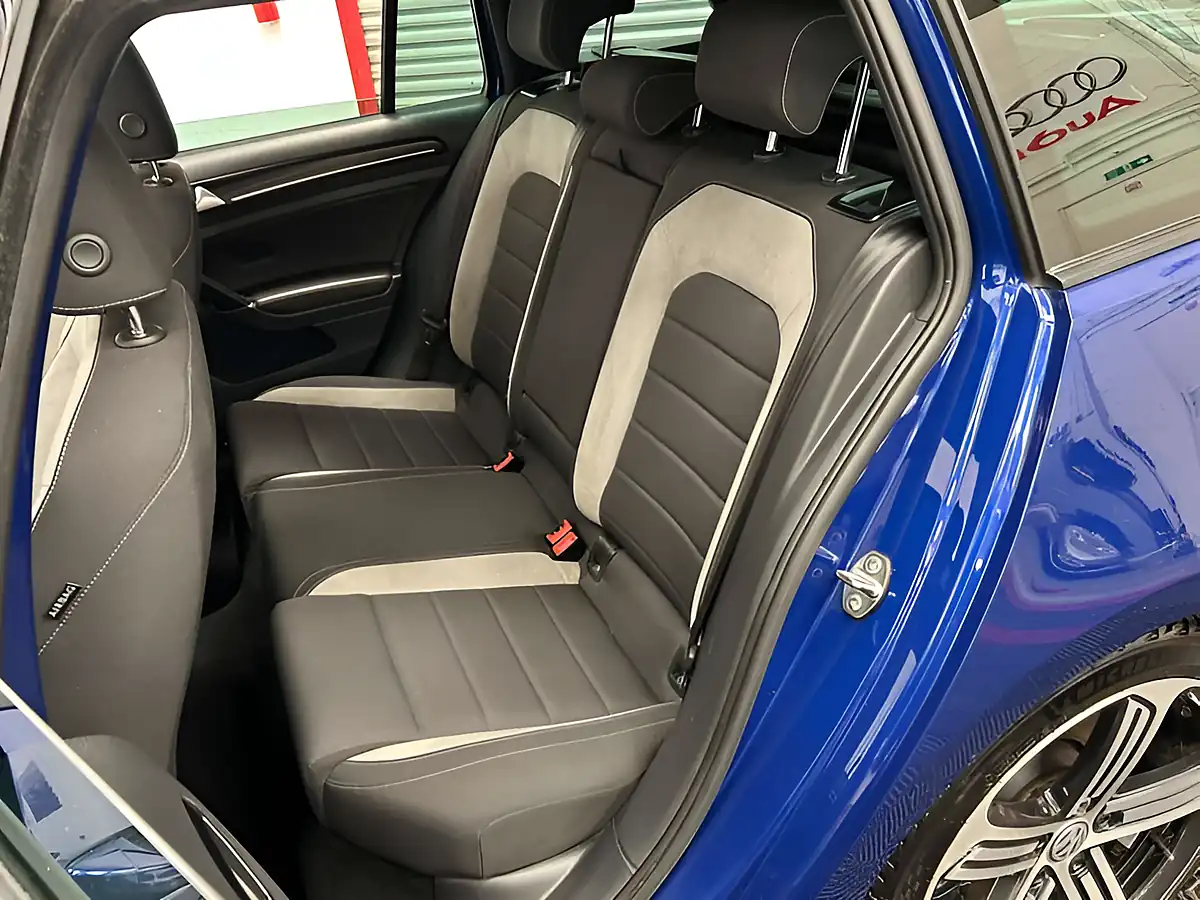 Used 2016 Volkswagen Golf Bluemotion Tech R Blue - Interior and Exterior details 19