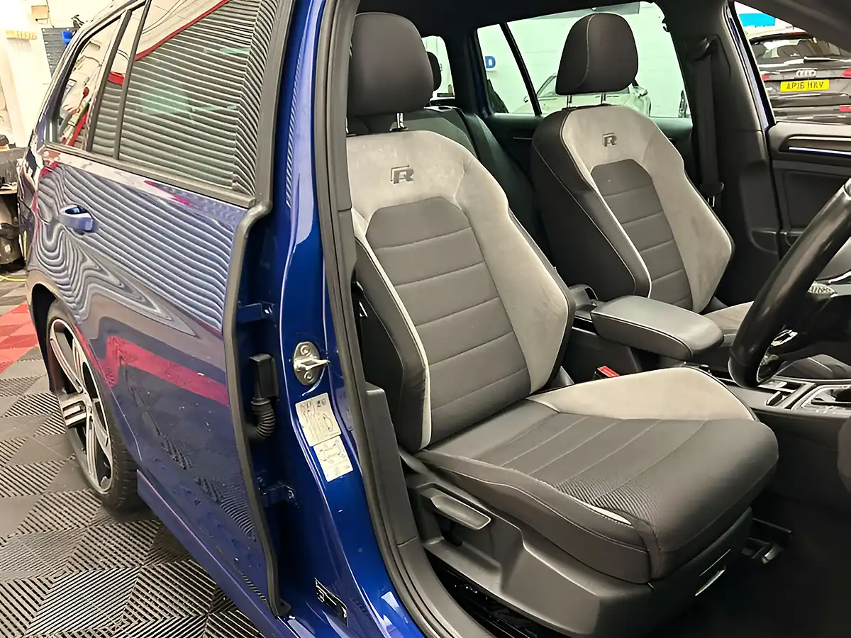 Used 2016 Volkswagen Golf Bluemotion Tech R Blue - Interior and Exterior details 20