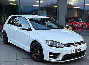 Used 2016 Volkswagen Golf Bluemotion Tech R White - Interior and Exterior details 2