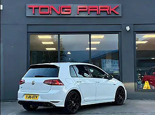 Used 2016 Volkswagen Golf Bluemotion Tech R White - Interior and Exterior details 4
