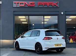 Used 2016 Volkswagen Golf Bluemotion Tech R White - Interior and Exterior details 5