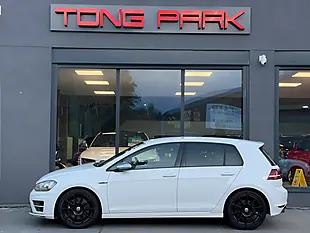 Used 2016 Volkswagen Golf Bluemotion Tech R White - Interior and Exterior details 6
