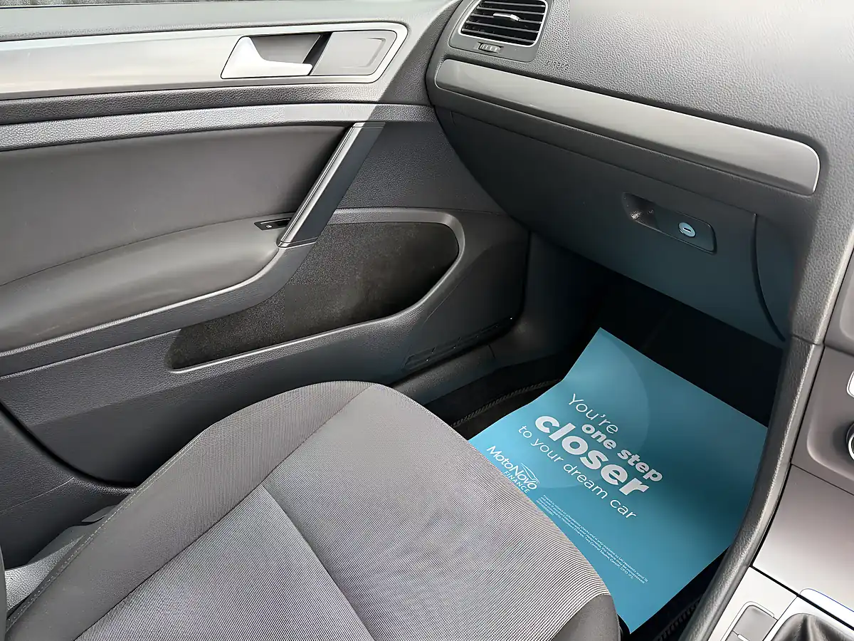 Used 2016 Volkswagen Golf Bluemotion Tech S Grey - Interior and Exterior details 17