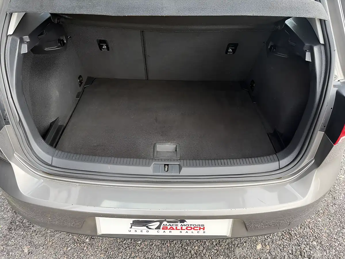 Used 2016 Volkswagen Golf Bluemotion Tech S Grey - Interior and Exterior details 20
