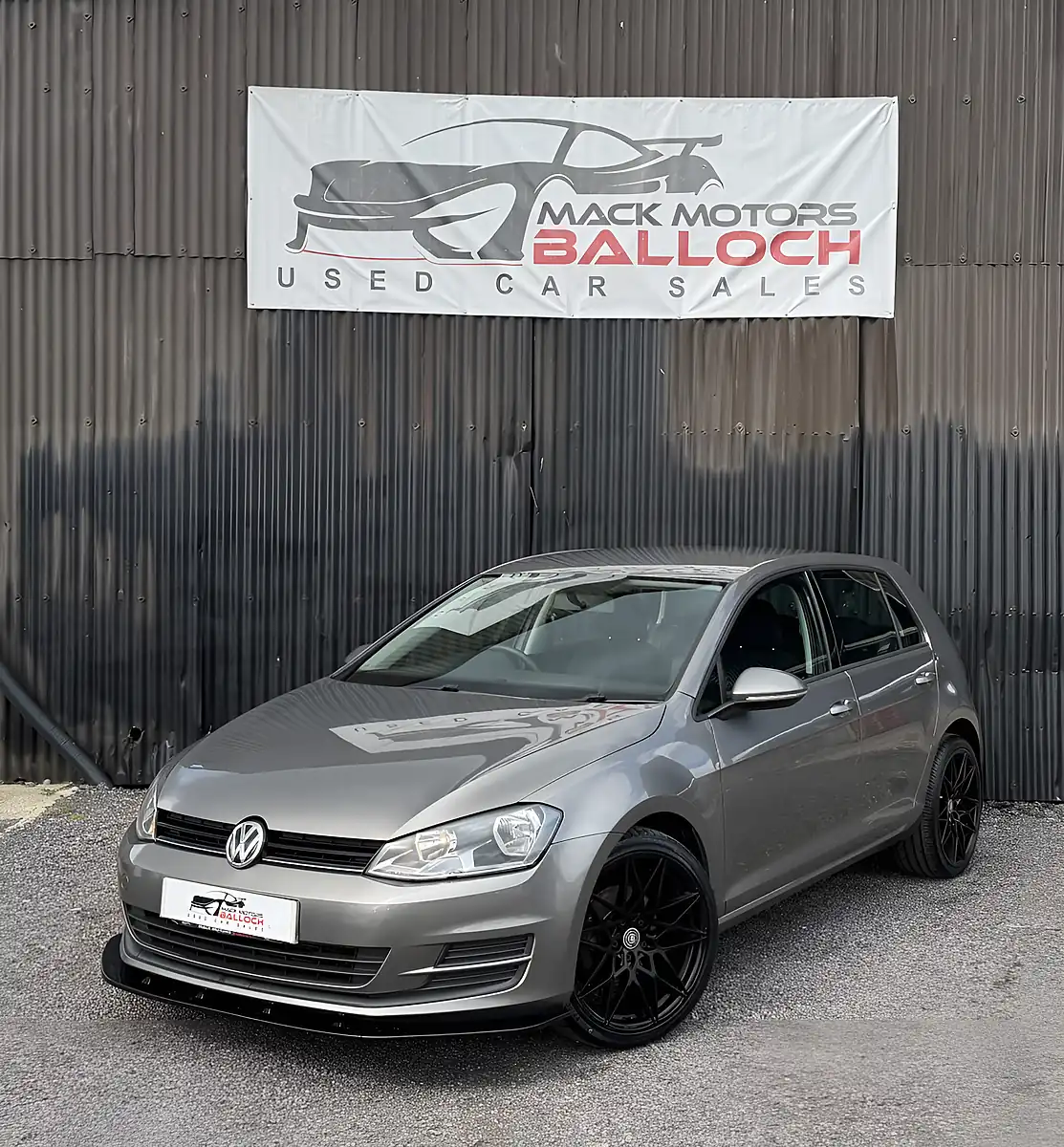 Used 2016 Volkswagen Golf Bluemotion Tech S Grey - Interior and Exterior details 9