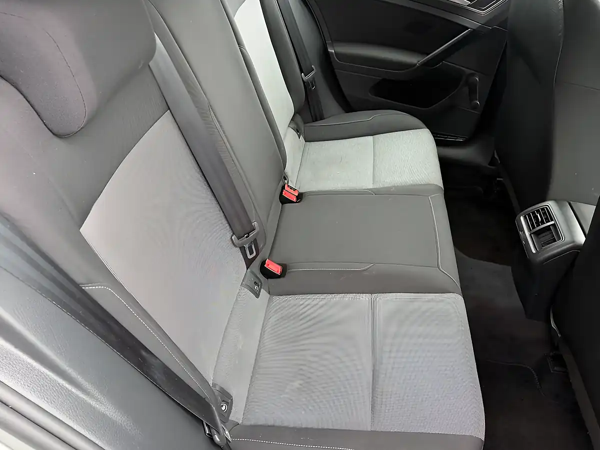 Used 2016 Volkswagen Golf Bluemotion Tech S Silver - Interior and Exterior details 10