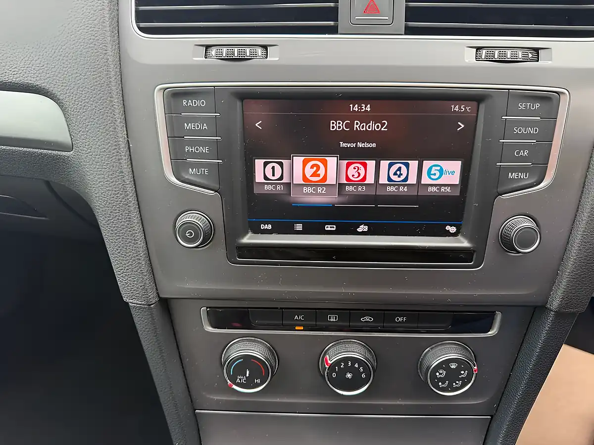 Used 2016 Volkswagen Golf Bluemotion Tech S Silver - Interior and Exterior details 13