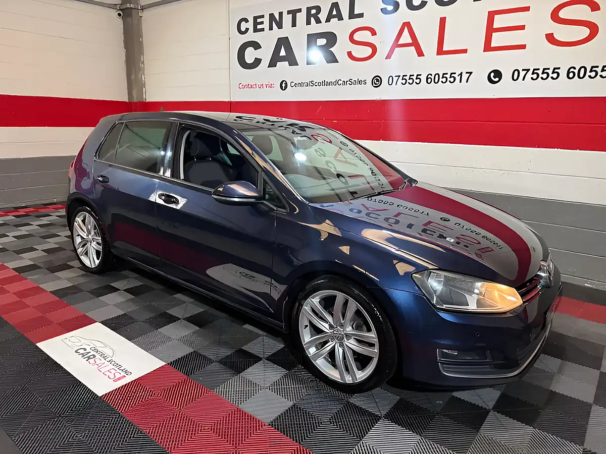 Used 2016 Volkswagen Golf GT Edition Blue - Front View