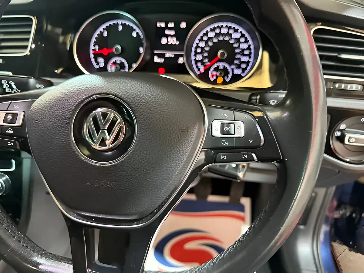 Used 2016 Volkswagen Golf GT Edition Blue - Interior and Exterior details 17