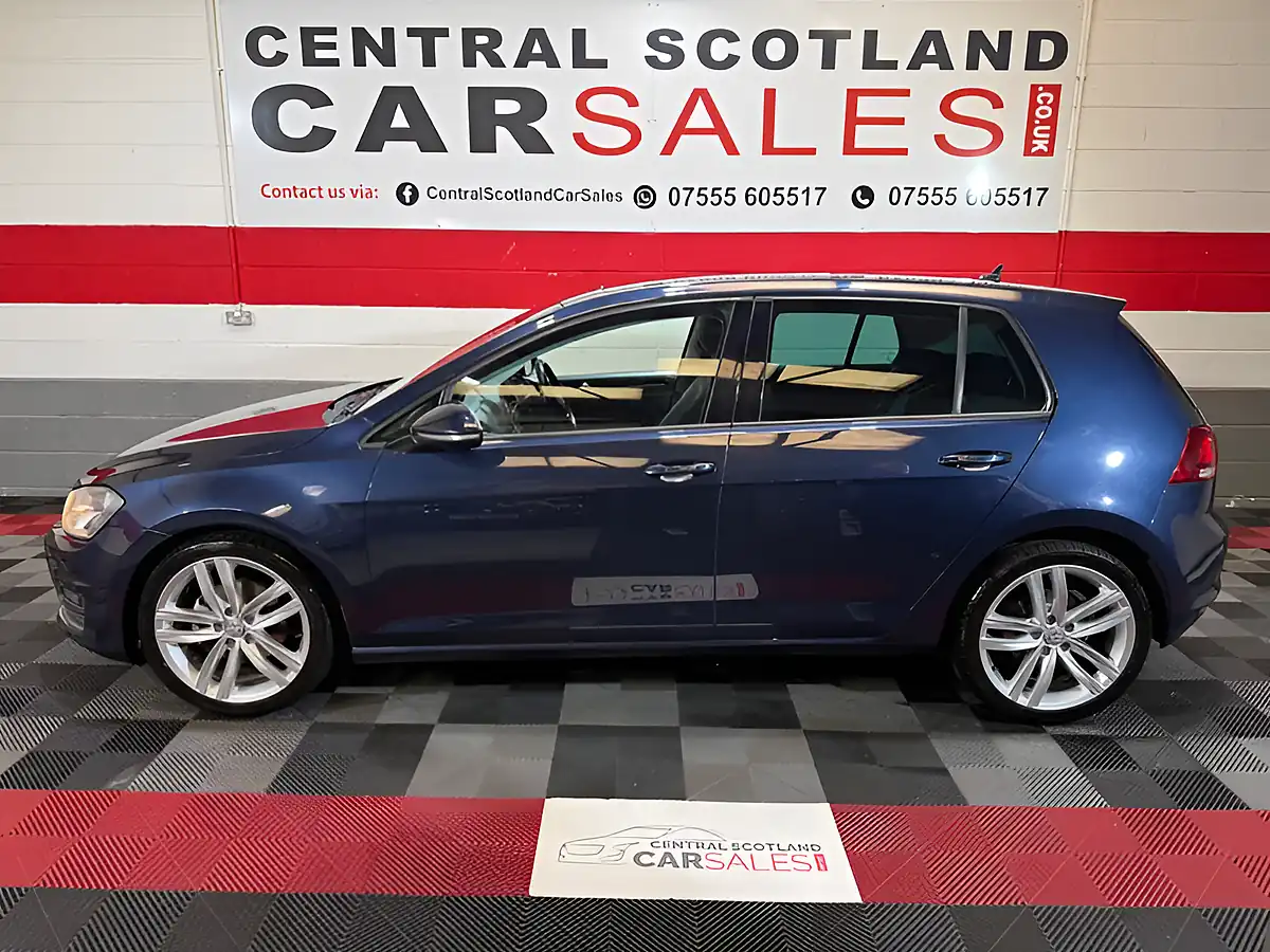 Used 2016 Volkswagen Golf GT Edition Blue - Interior and Exterior details 4