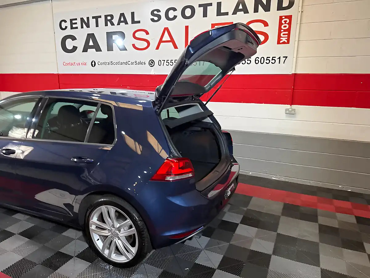 Used 2016 Volkswagen Golf GT Edition Blue - Interior and Exterior details 9