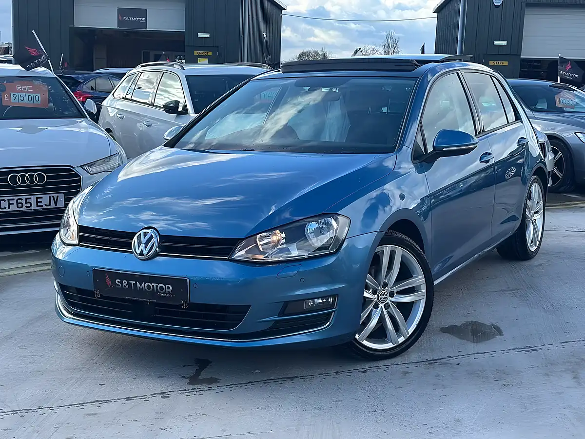 Used 2016 Volkswagen Golf GT Edition Blue - Interior and Exterior details 4