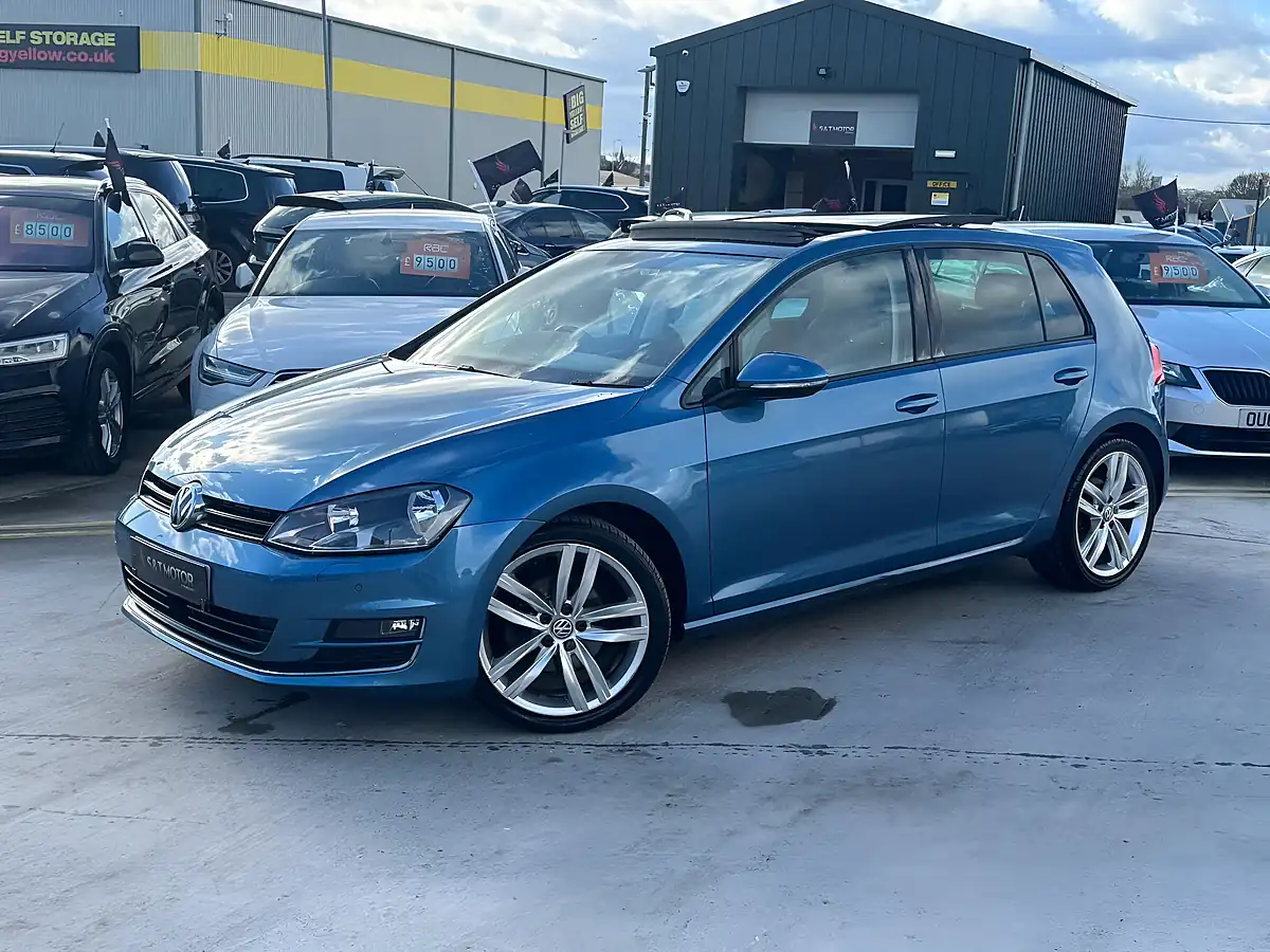 Used 2016 Volkswagen Golf GT Edition Blue - Interior and Exterior details 6