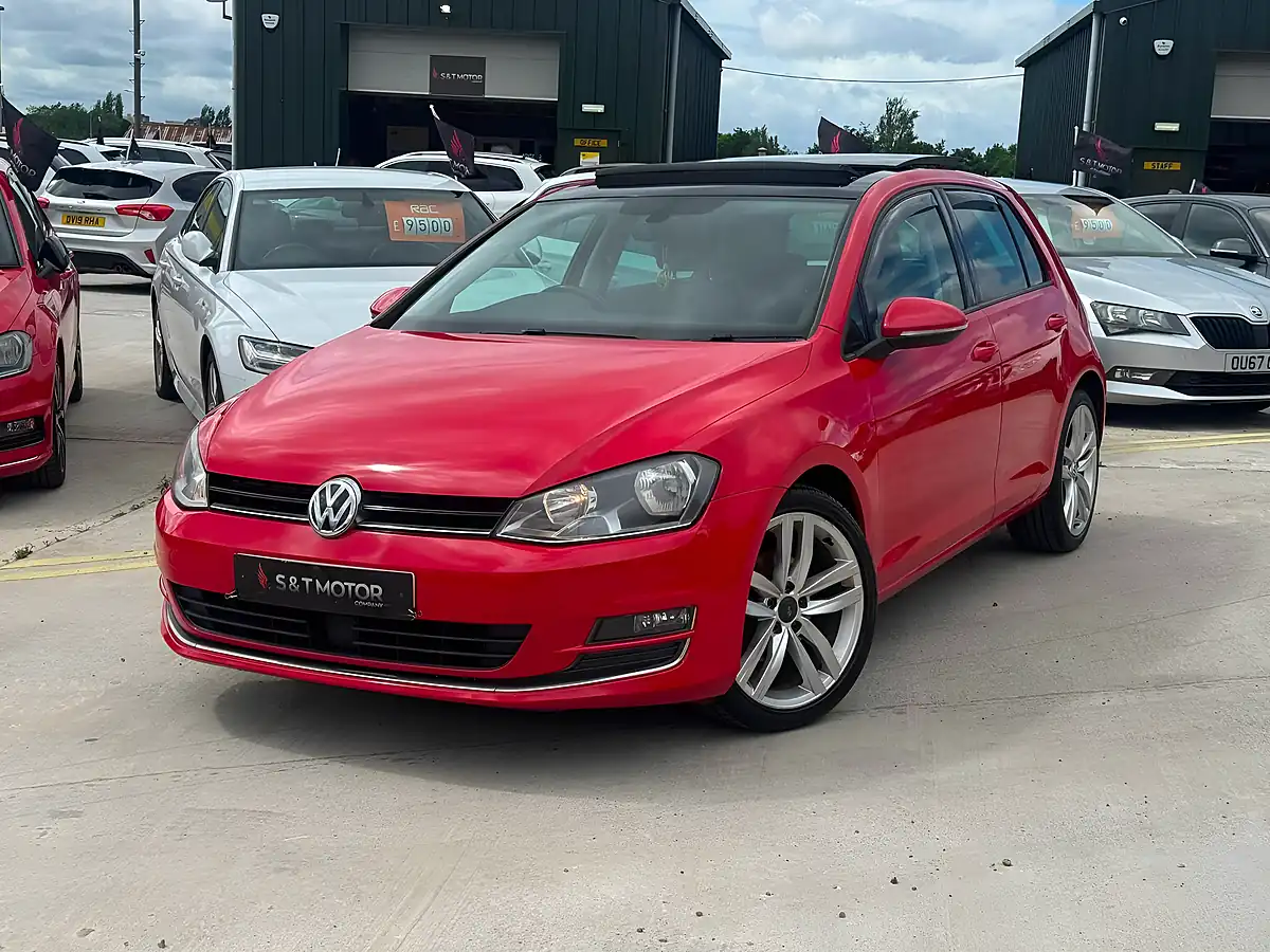 Used 2016 Volkswagen Golf GT Edition Red - Interior and Exterior details 6