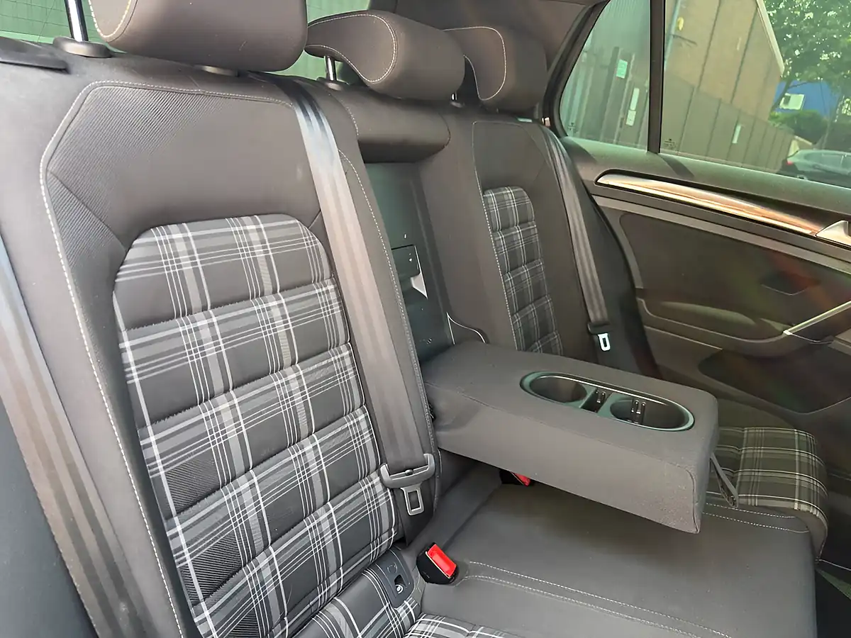 Used 2016 Volkswagen Golf Gtd Black - Interior and Exterior details 16