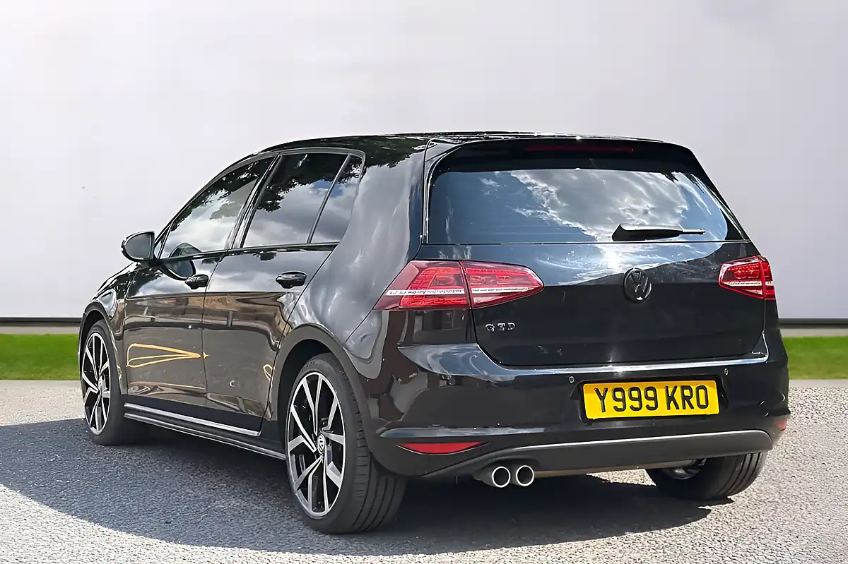 Used 2016 Volkswagen Golf Gtd Black - Interior and Exterior details 5