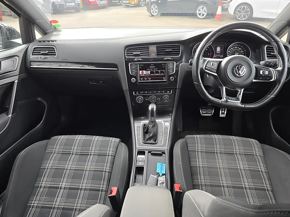 Used 2016 Volkswagen Golf Gtd Black - Interior and Exterior details 7