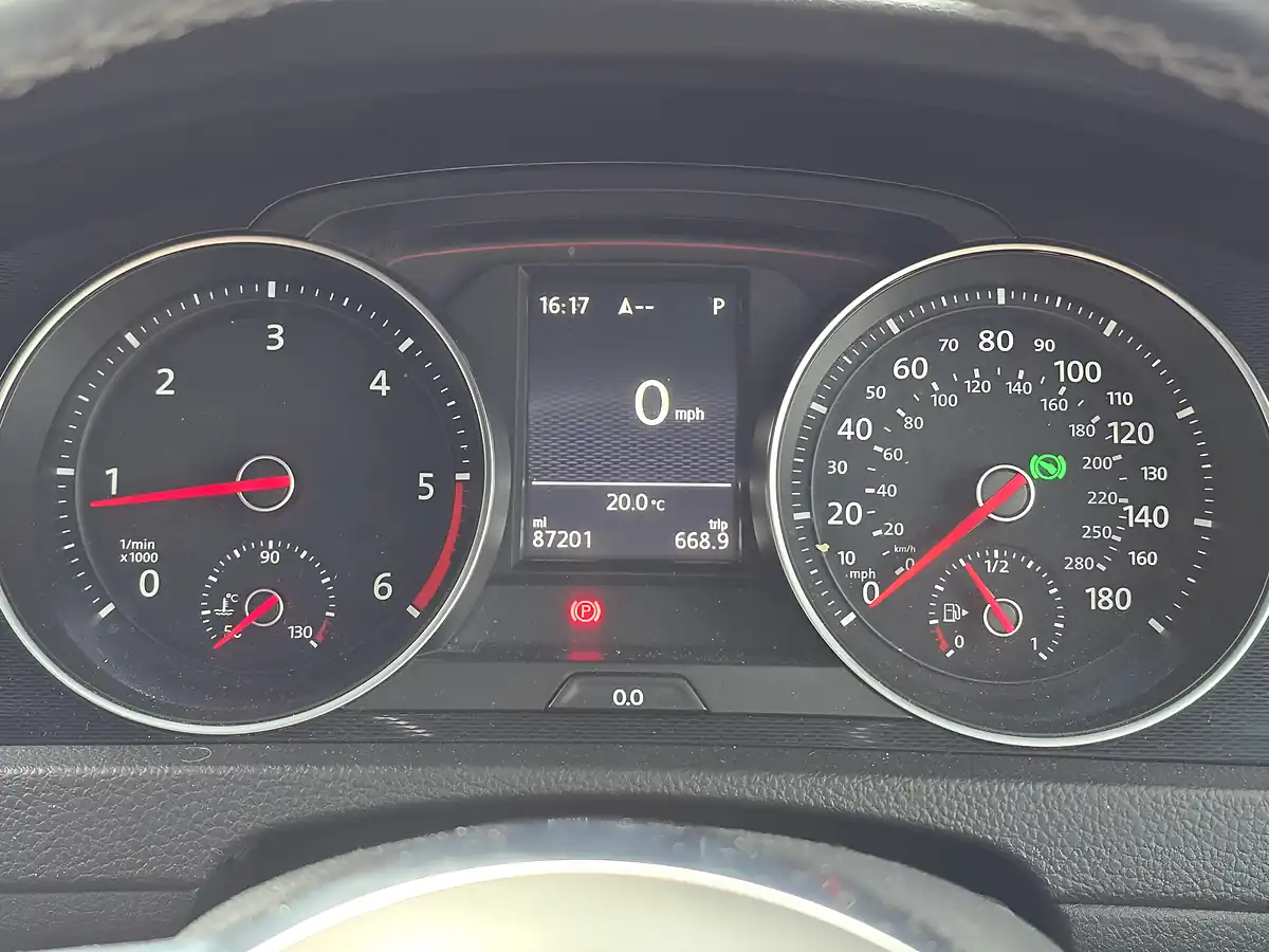 Used 2016 Volkswagen Golf Gtd Black - Interior and Exterior details 9