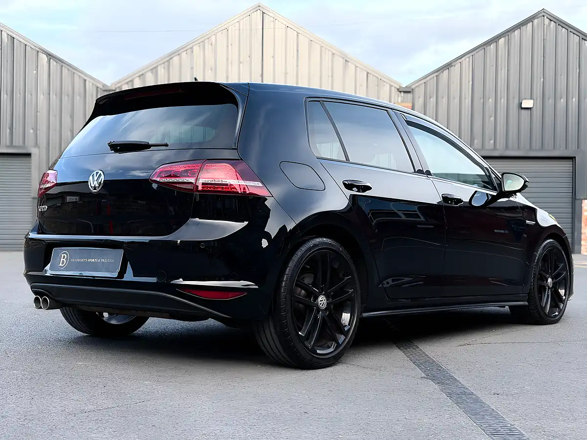Used 2016 Volkswagen Golf Gtd Black - Interior and Exterior details 16