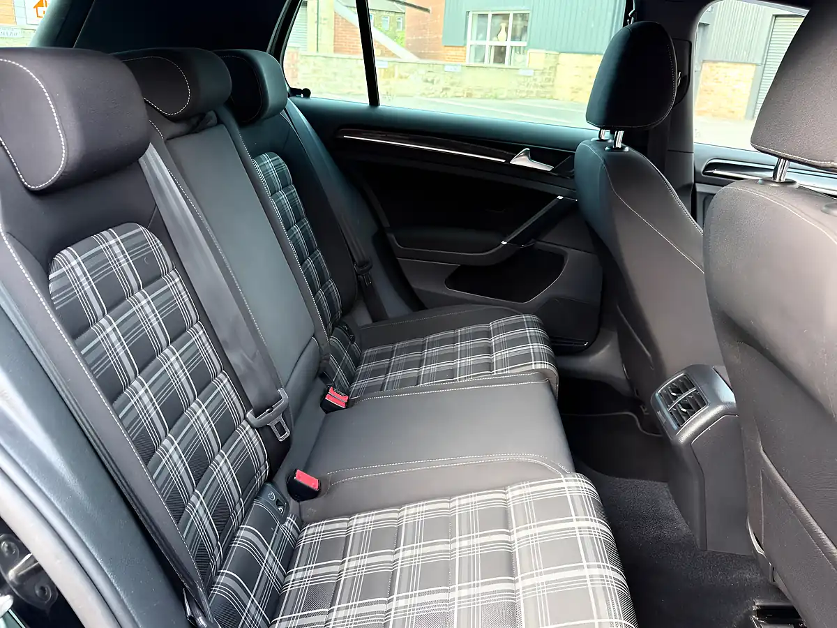 Used 2016 Volkswagen Golf Gtd Black - Interior and Exterior details 20