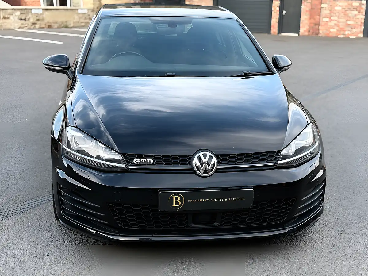 Used 2016 Volkswagen Golf Gtd Black - Interior and Exterior details 5
