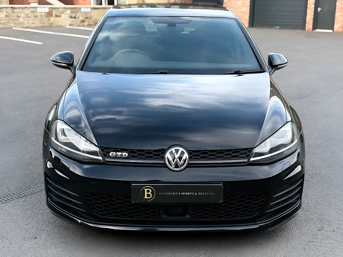 Used 2016 Volkswagen Golf Gtd Black - Interior and Exterior details 6