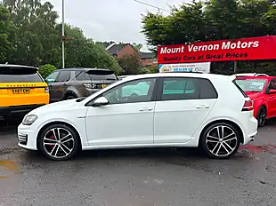 Used 2016 Volkswagen Golf Gtd Bluemotion Tech White - Interior and Exterior details 5