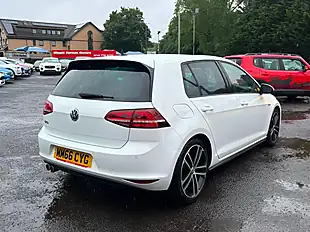 Used 2016 Volkswagen Golf Gtd Bluemotion Tech White - Interior and Exterior details 8