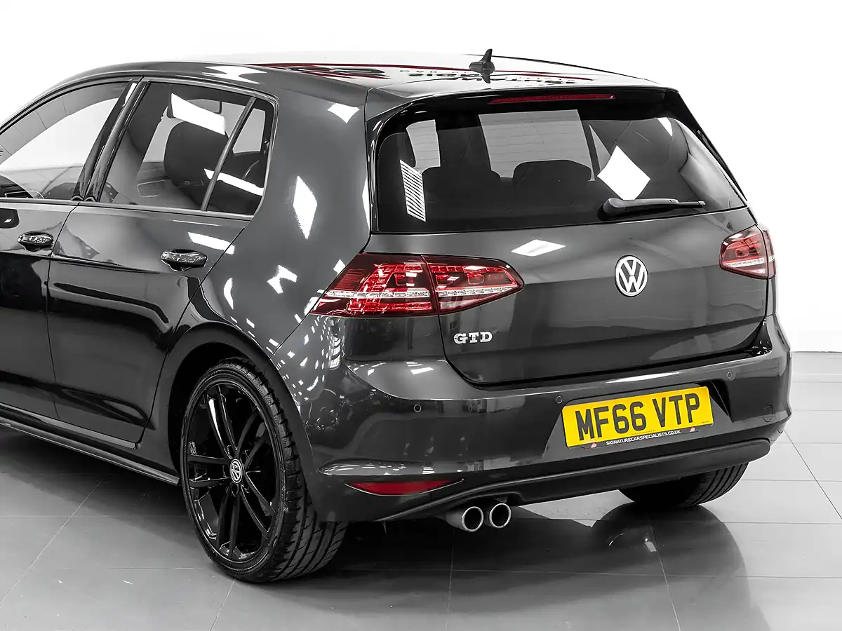 Used 2016 Volkswagen Golf Gtd Grey - Interior and Exterior details 9