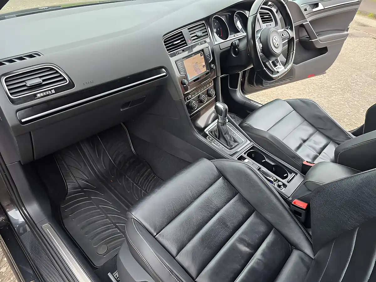 Used 2016 Volkswagen Golf Gtd Grey - Interior and Exterior details 17