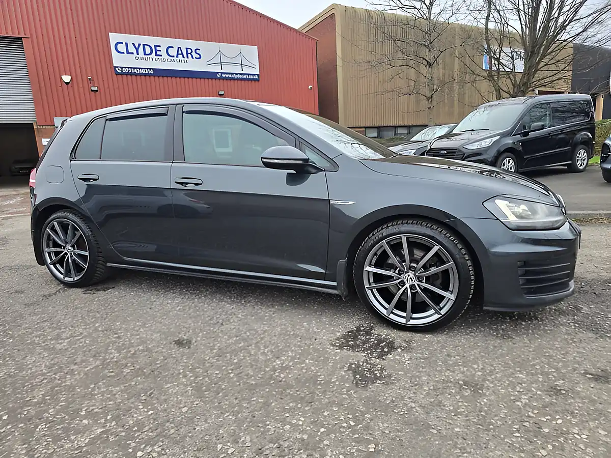 Used 2016 Volkswagen Golf Gtd Grey - Interior and Exterior details 4