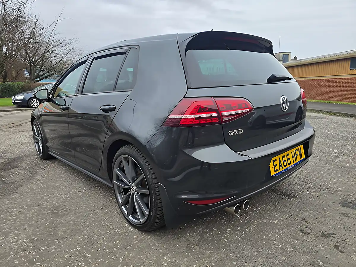 Used 2016 Volkswagen Golf Gtd Grey - Interior and Exterior details 8