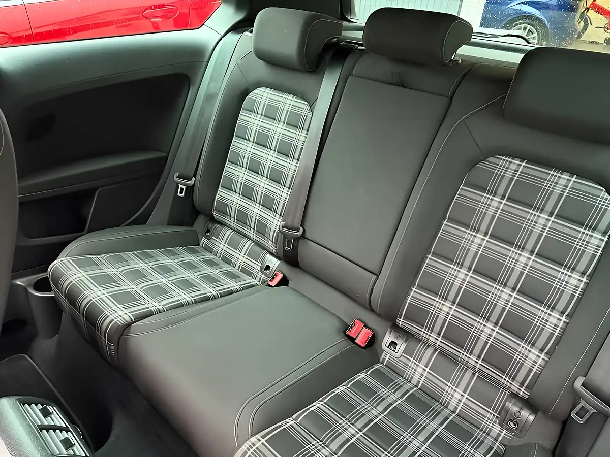 Used 2016 Volkswagen Golf Gtd Grey - Interior and Exterior details 10
