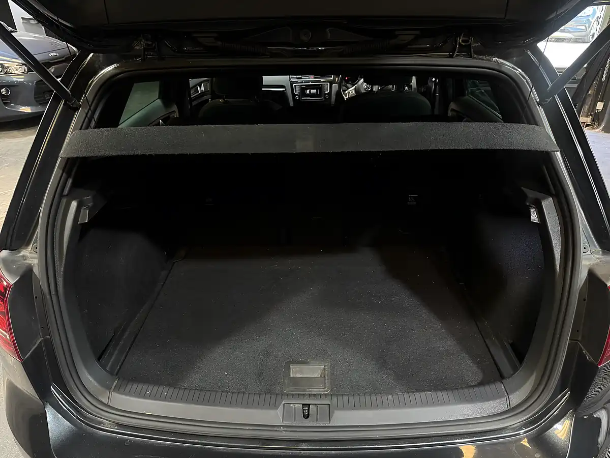 Used 2016 Volkswagen Golf Gtd Grey - Interior and Exterior details 20