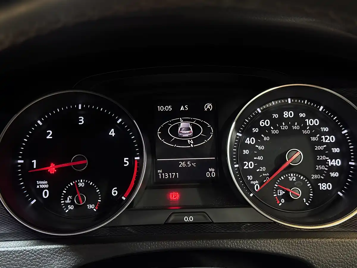 Used 2016 Volkswagen Golf Gtd Grey - Interior and Exterior details 9