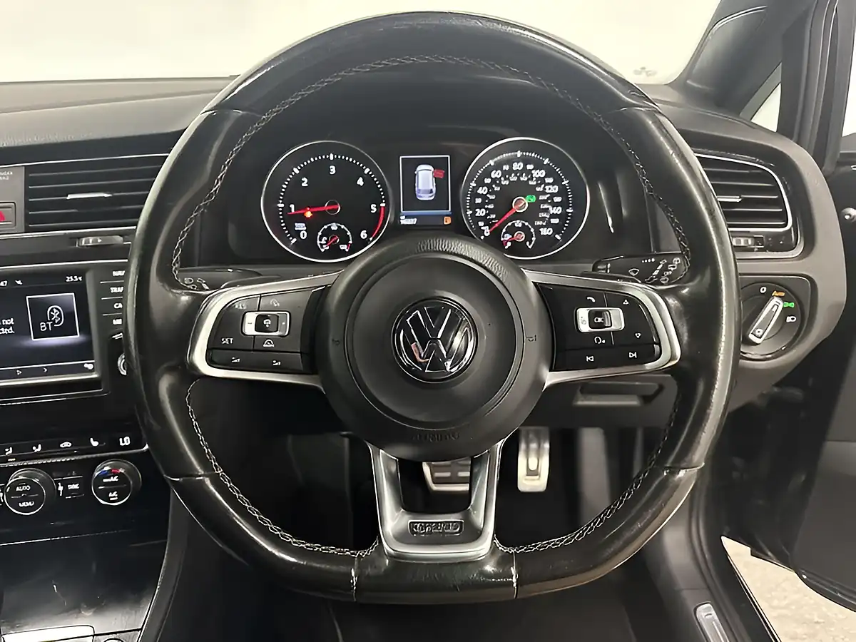 Used 2016 Volkswagen Golf Gtd (nav) Grey - Interior and Exterior details 11