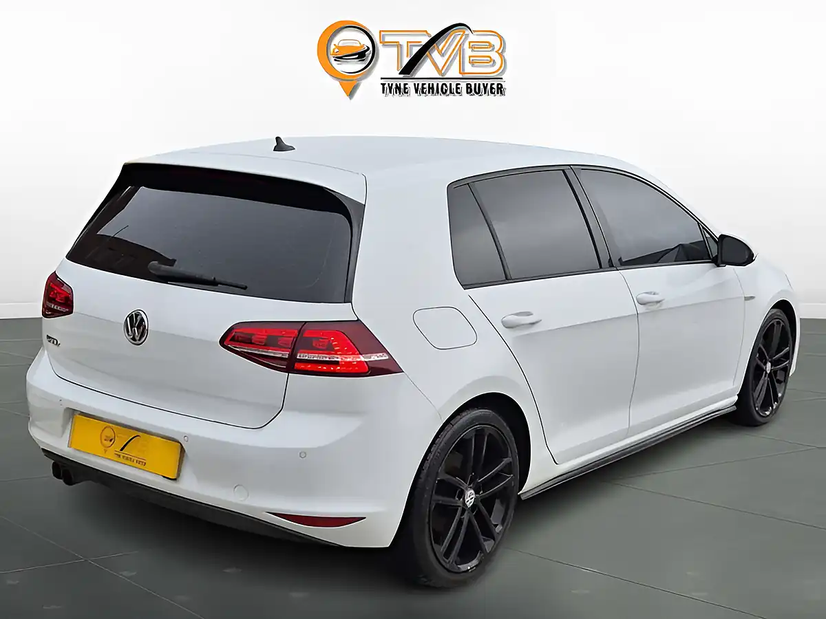 Used 2016 Volkswagen Golf Gtd Pure White - Interior and Exterior details 11