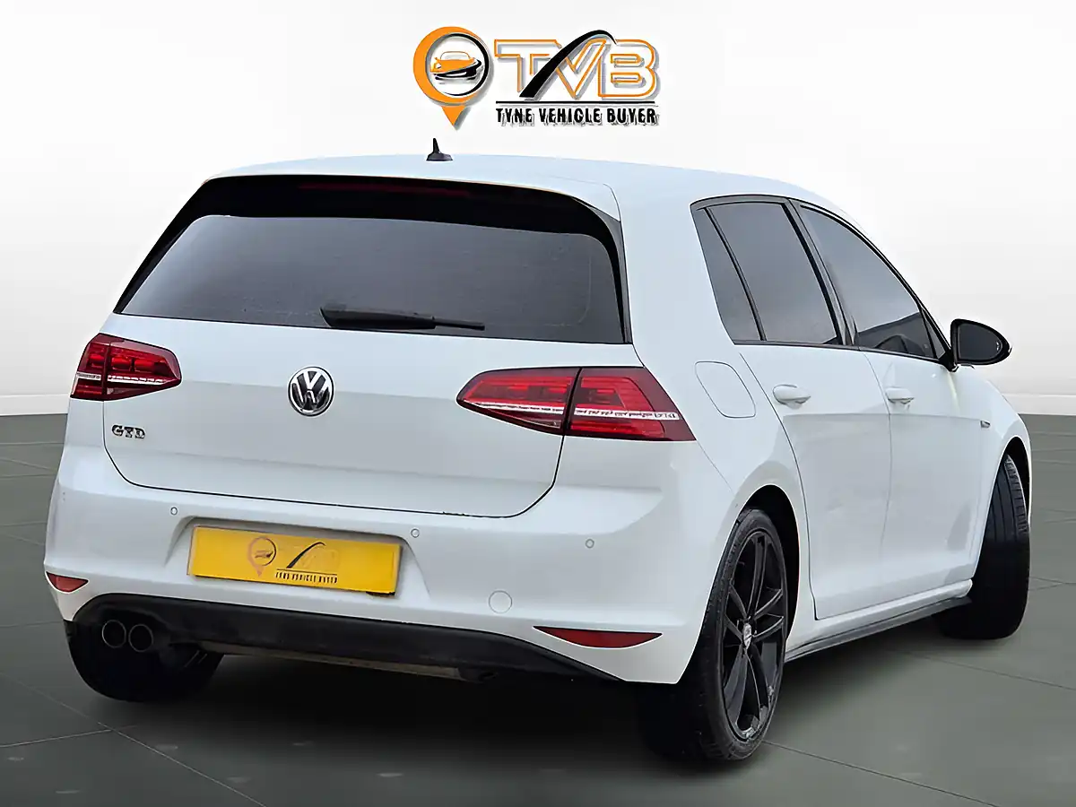 Used 2016 Volkswagen Golf Gtd Pure White - Interior and Exterior details 4