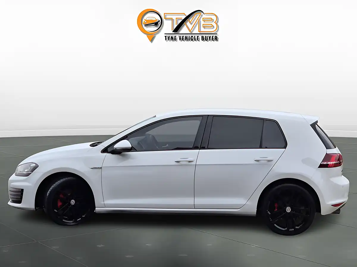 Used 2016 Volkswagen Golf Gtd Pure White - Interior and Exterior details 7