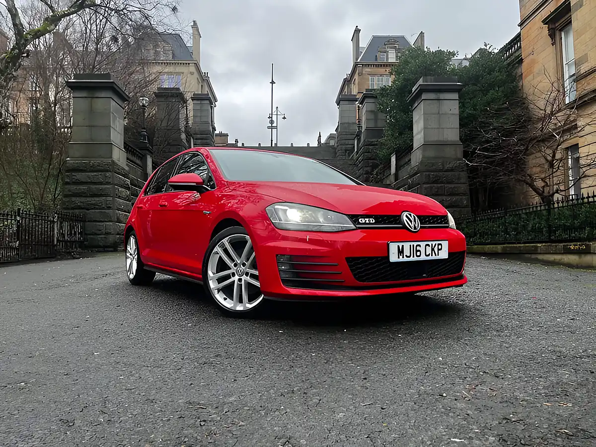 Used 2016 Volkswagen Golf Gtd Red - Interior and Exterior details 5