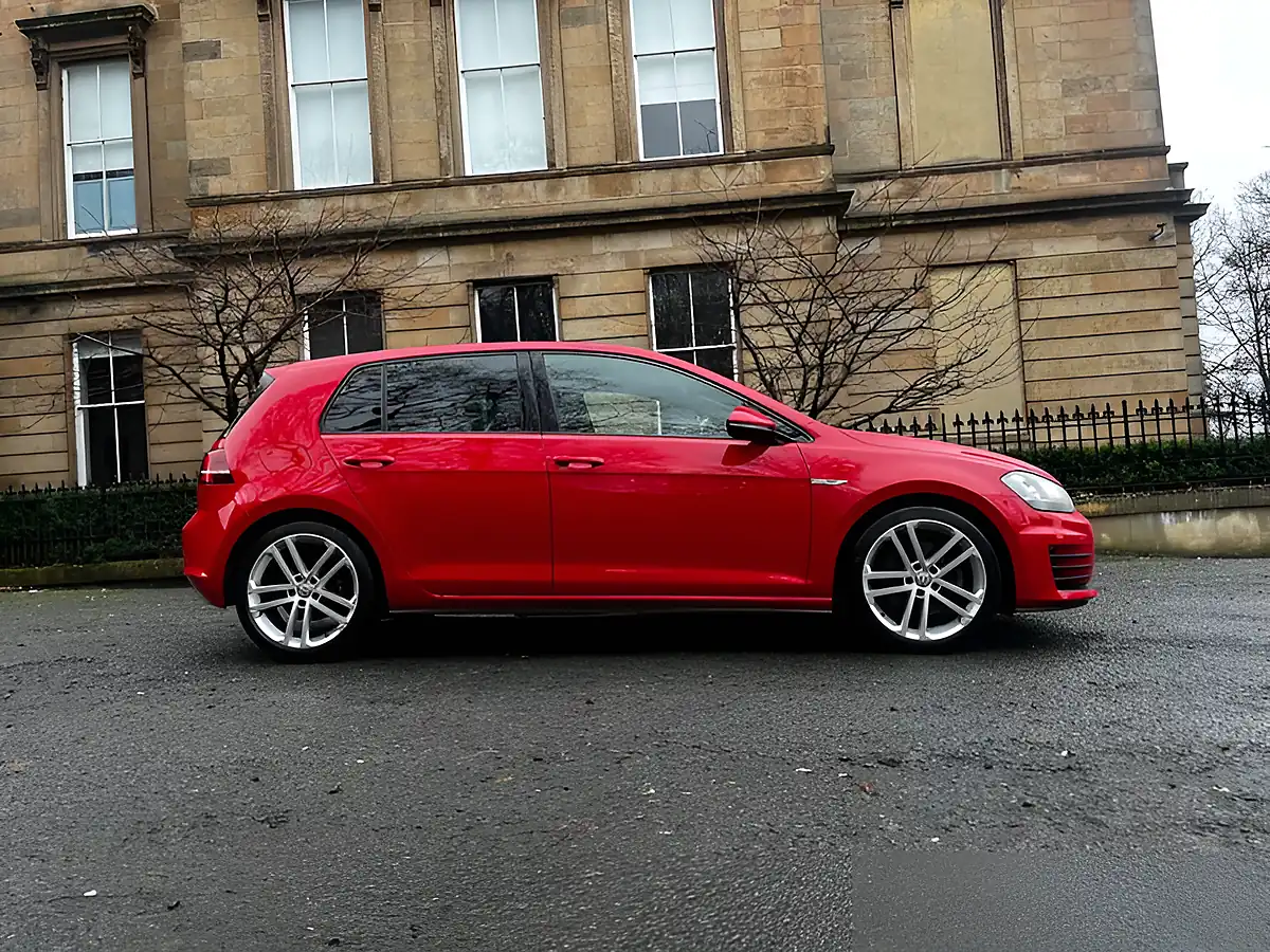 Used 2016 Volkswagen Golf Gtd Red - Interior and Exterior details 6