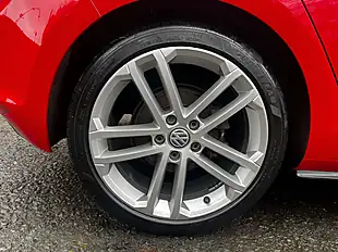 Used 2016 Volkswagen Golf Gtd Red - Interior and Exterior details 9