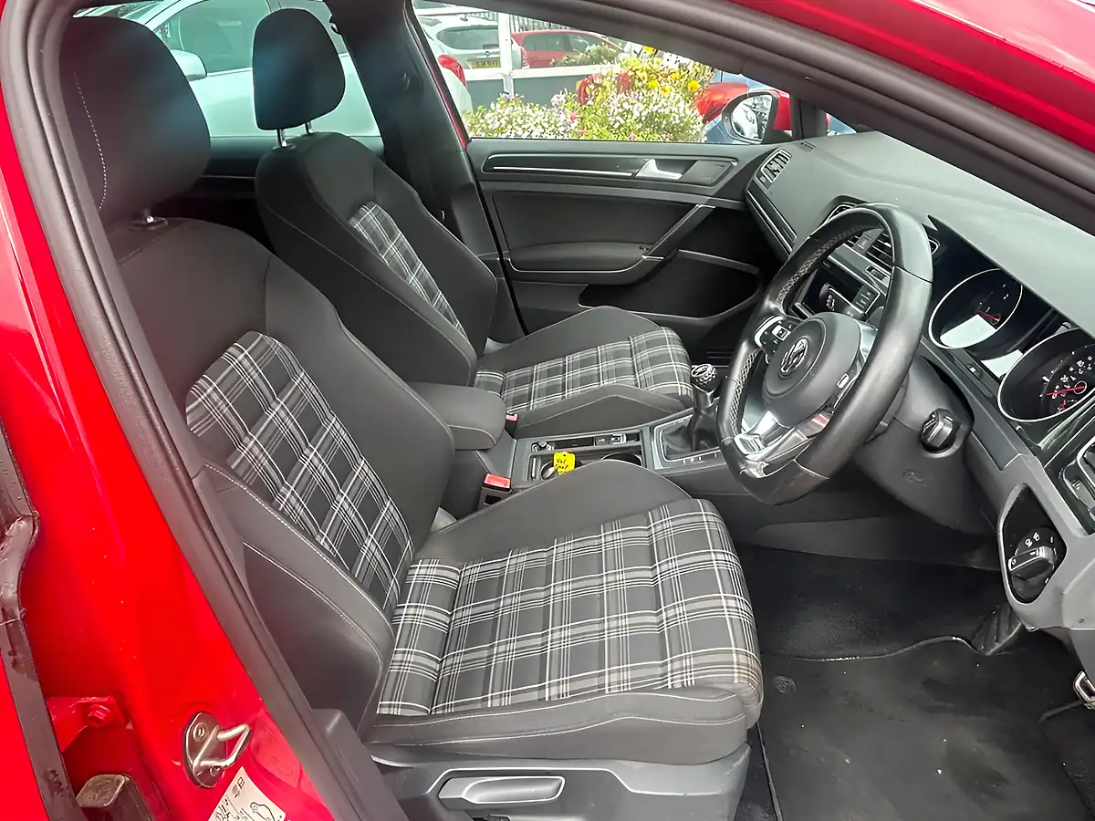 Used 2016 Volkswagen Golf Gtd Red - Interior and Exterior details 13