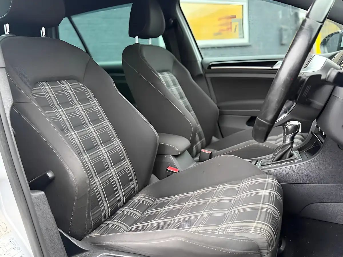 Used 2016 Volkswagen Golf Gtd Silver - Interior and Exterior details 18