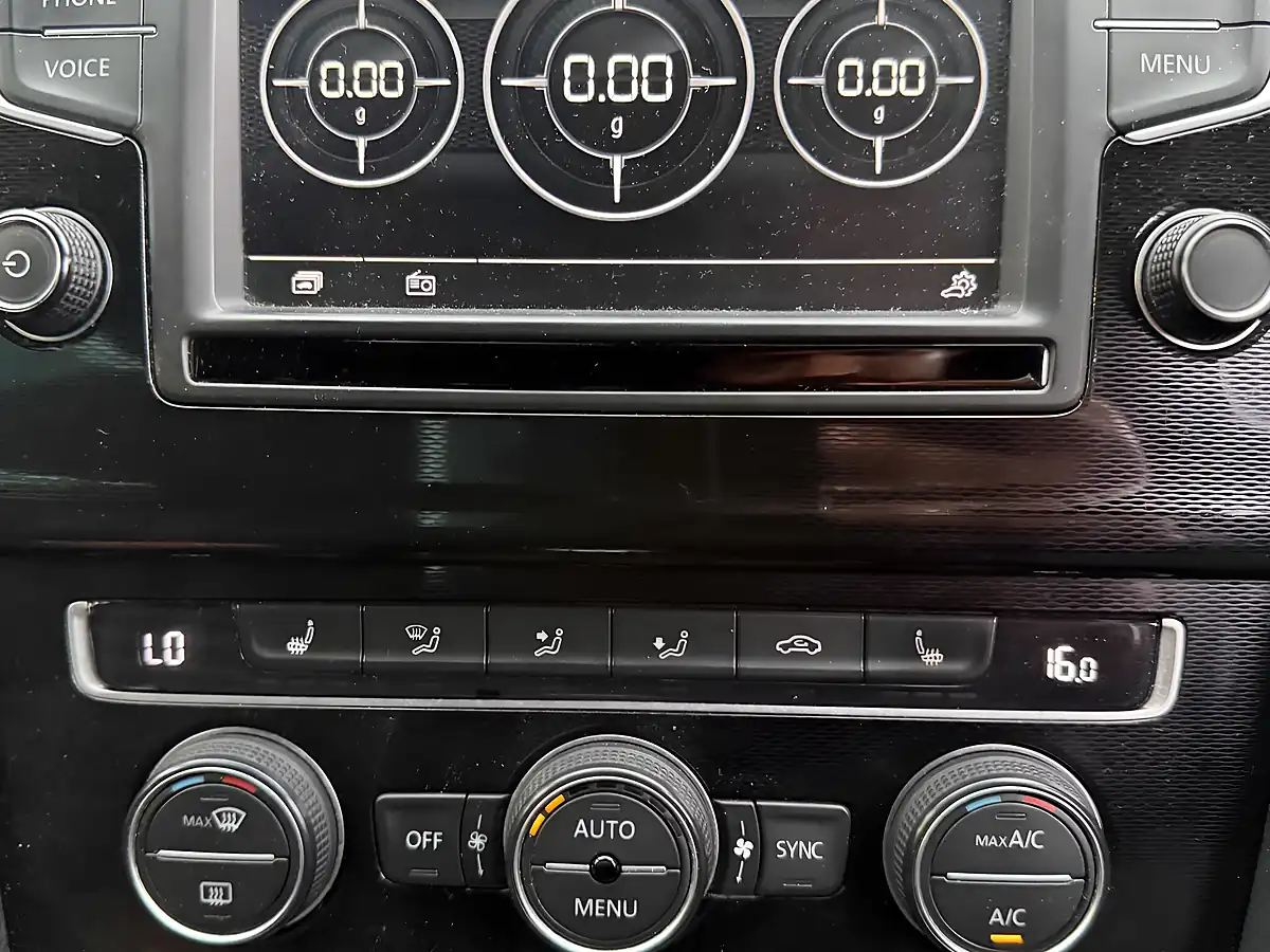 Used 2016 Volkswagen Golf Gtd Silver - Interior and Exterior details 19