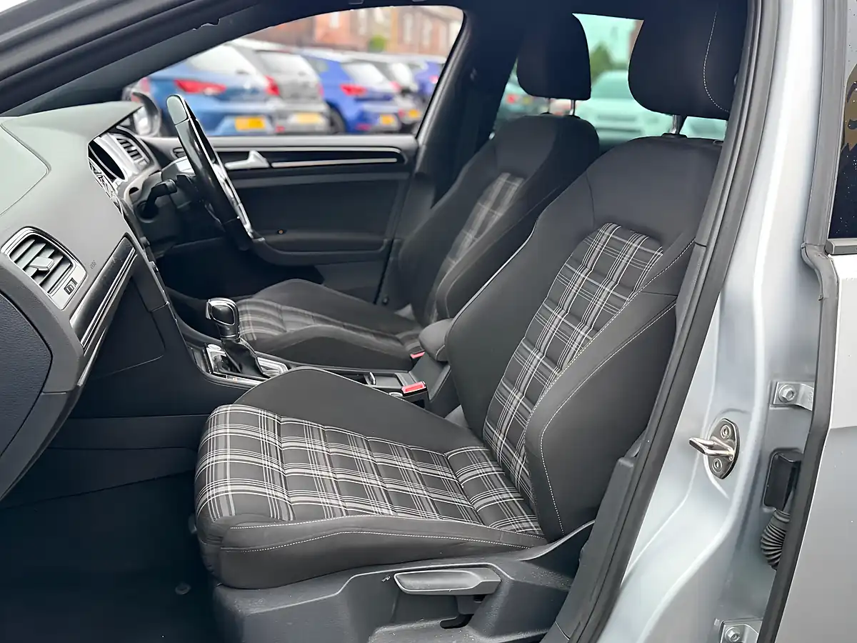 Used 2016 Volkswagen Golf Gtd Silver - Interior and Exterior details 2