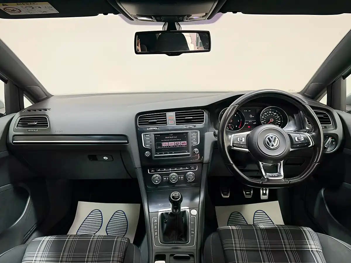 Used 2016 Volkswagen Golf Gtd Silver - Interior and Exterior details 4