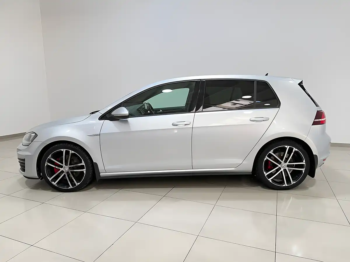 Used 2016 Volkswagen Golf Gtd Silver - Interior and Exterior details 5