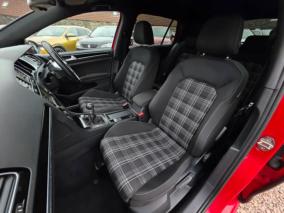 Used 2016 Volkswagen Golf Gtd Tornado Red - Interior and Exterior details 10