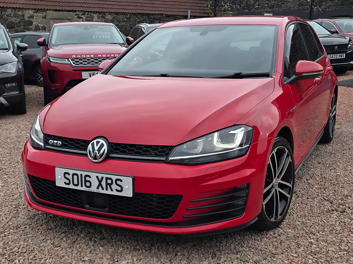 Used 2016 Volkswagen Golf Gtd Tornado Red - Interior and Exterior details 5